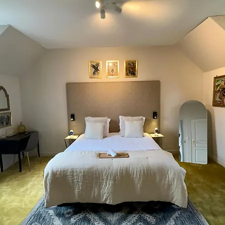 Domaine Du Chesney, Et Maisons De Charme Bed & Breakfast 4*