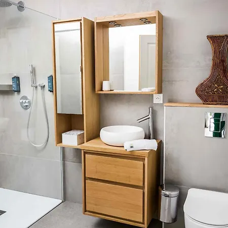 Bed & Breakfast Domaine Du Chesney, Et Maisons De Charme 4*